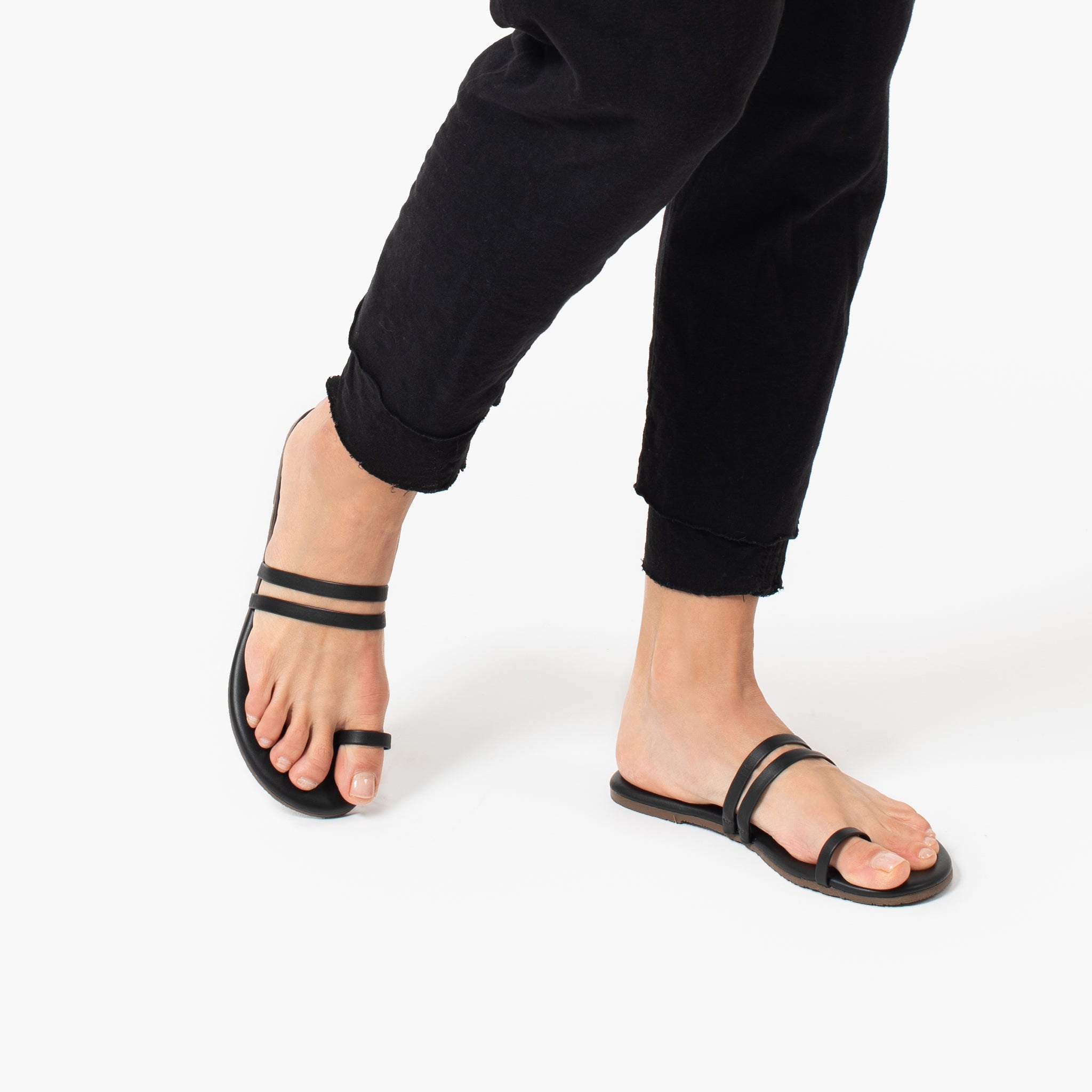 Women's TKEES Leah Sandals Black | 09723SLZE